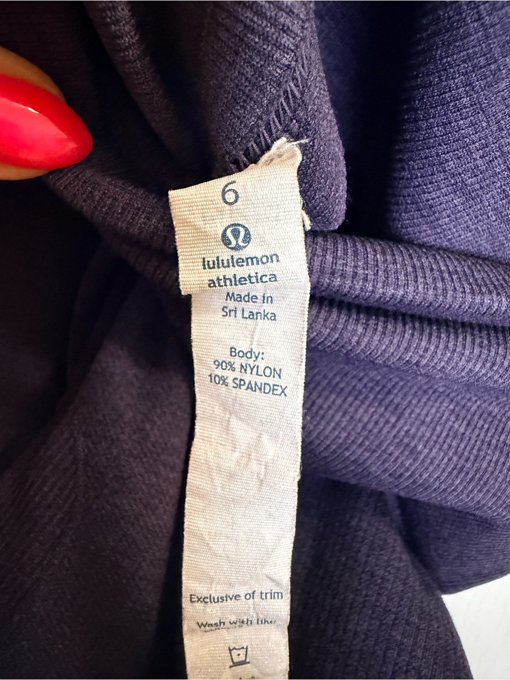Lululemon Women's Ruched Capri Leggings Size 6 - Picture 8 of 9